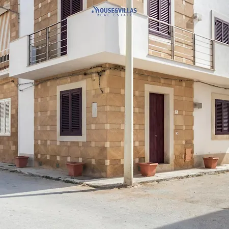 Apartment House&villas - La Terrazza Sul Mare Calabernardo