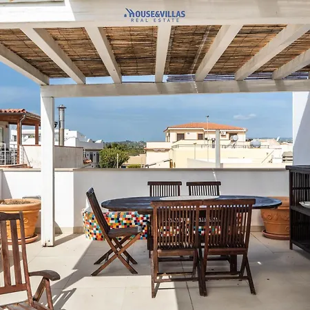 Apartment House&villas - La Terrazza Sul Mare Calabernardo